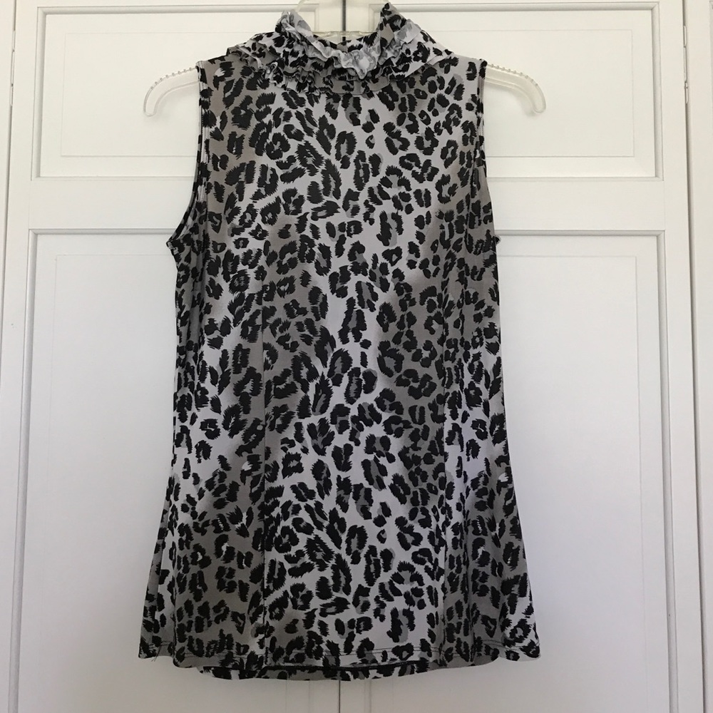 Essentials ruffled top - Picture 3 of 4